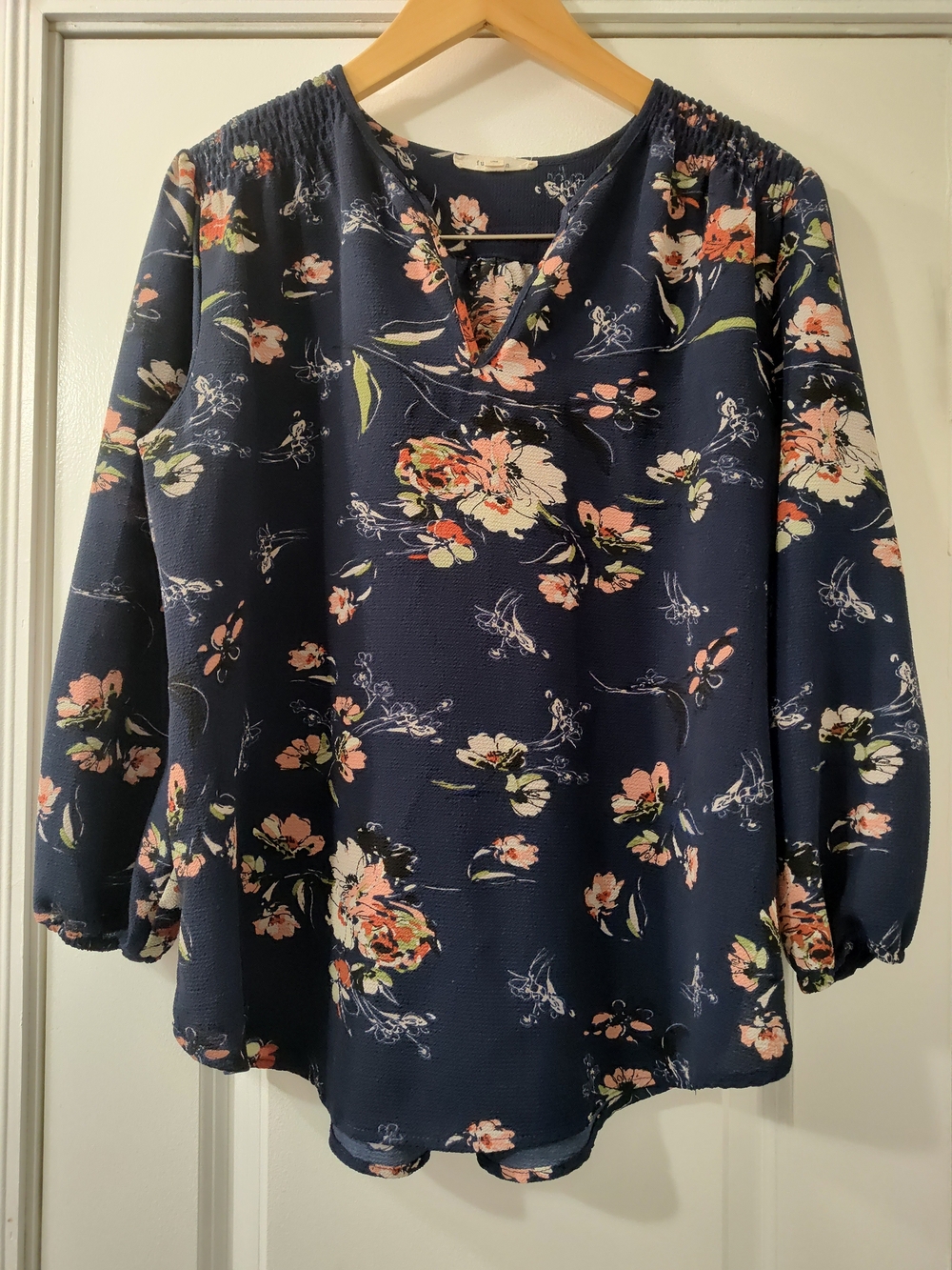 fun 2 fun Navy Floral V-Neck Peasant Cottagecore Blouse Long Sleeve Large